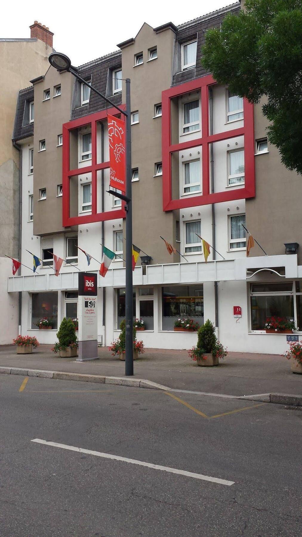Brit Centre Hotel 3*